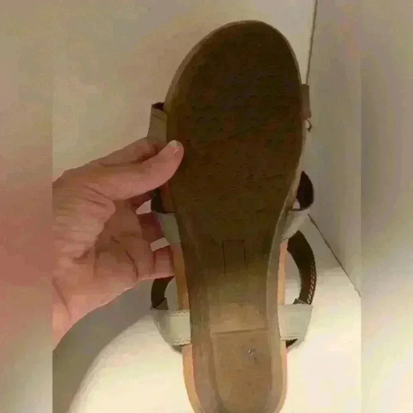 Cobb Hill By New Balance Womens Sz 8 Leather Embellished Wedge Strap Sandals - Picture 7 of 14